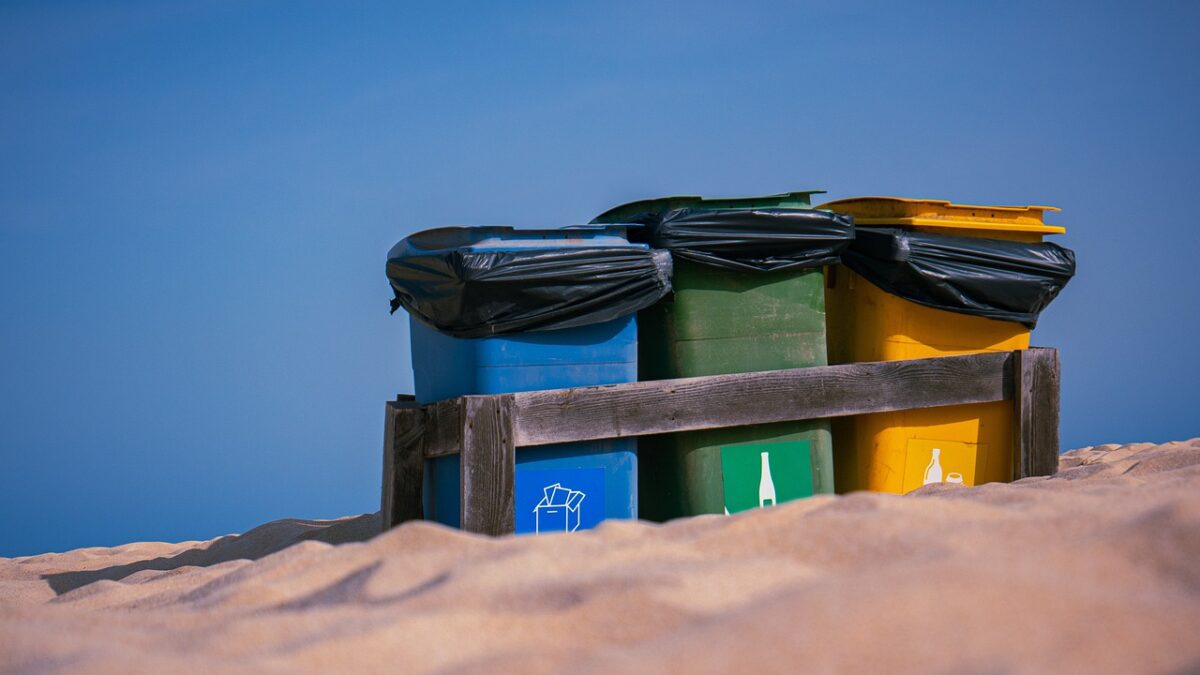 Garbage Can 7010059 1280
